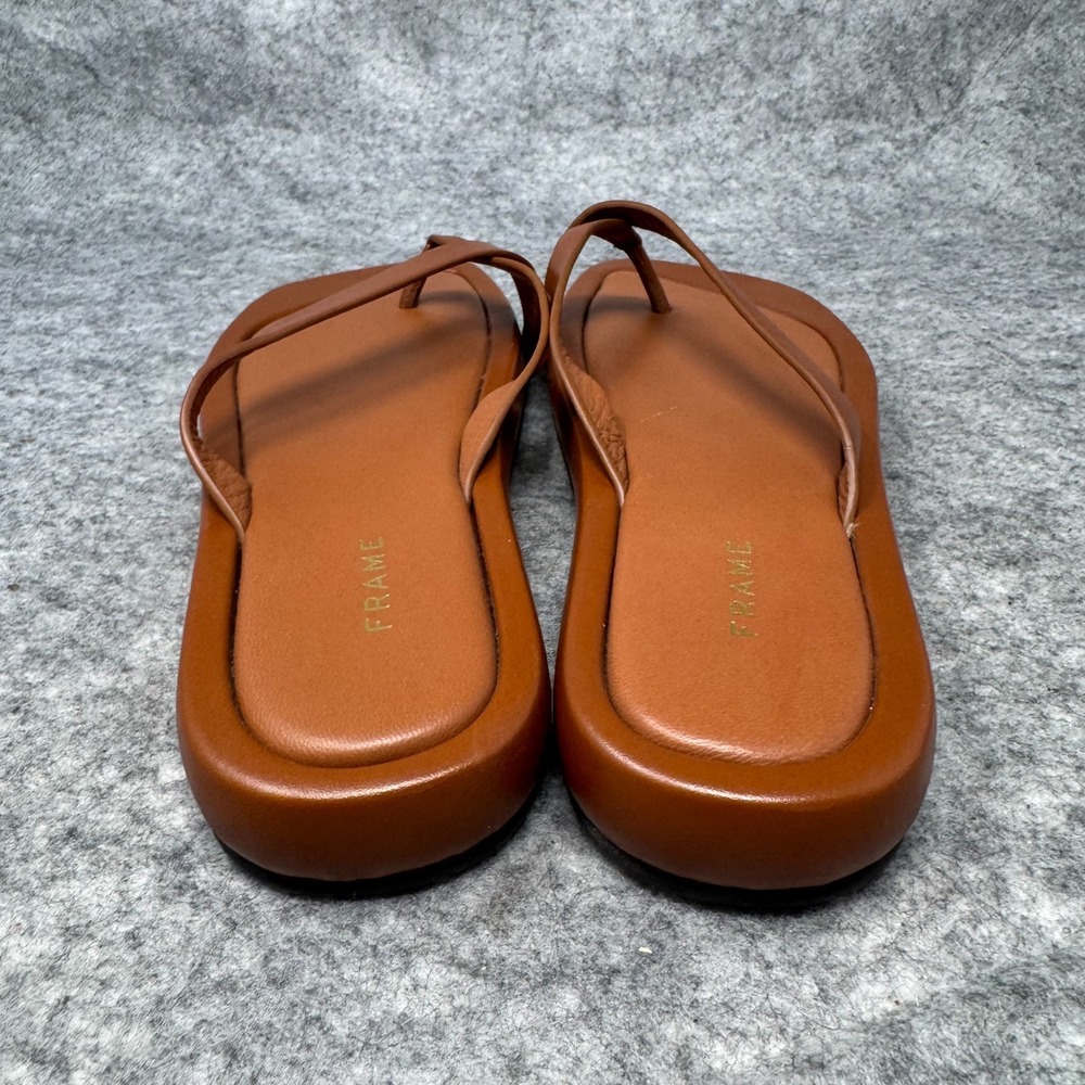 FRAME Denim Brown Leather Flip Sandal - Picture 4 of 10